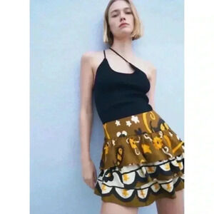 ZARA NEW WOMAN MINI FLORAL
PRINTED LINEN SKIRT NEW WITH TAG
